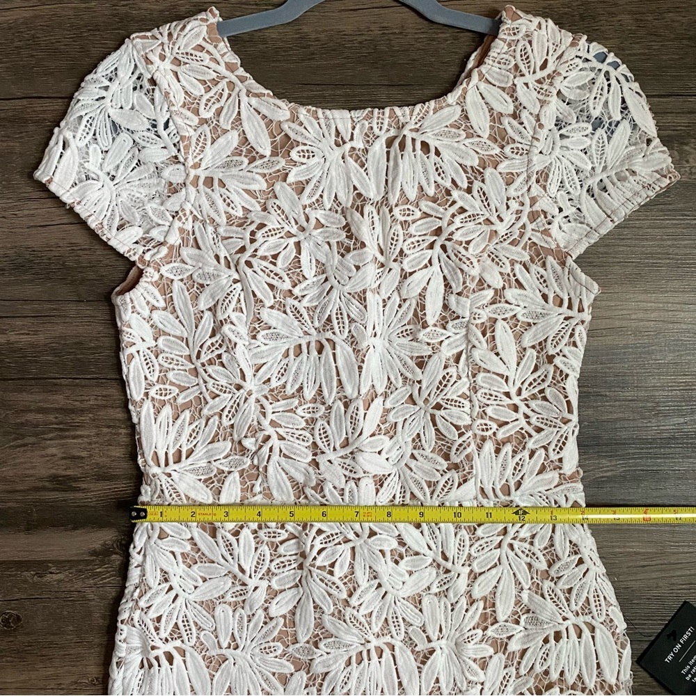 Lulus women’s white lace midi dress size S - Picture 12 of 12